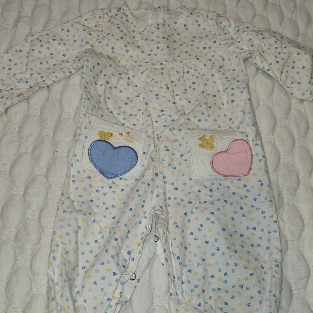 Absorba Baby Girl One-Piece Piece Outfit Vintage White Colored Hearts Size 12mth